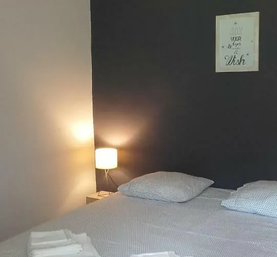 펜션 En Cevennes,les Du Champ Neuf- La Maison De Flavie